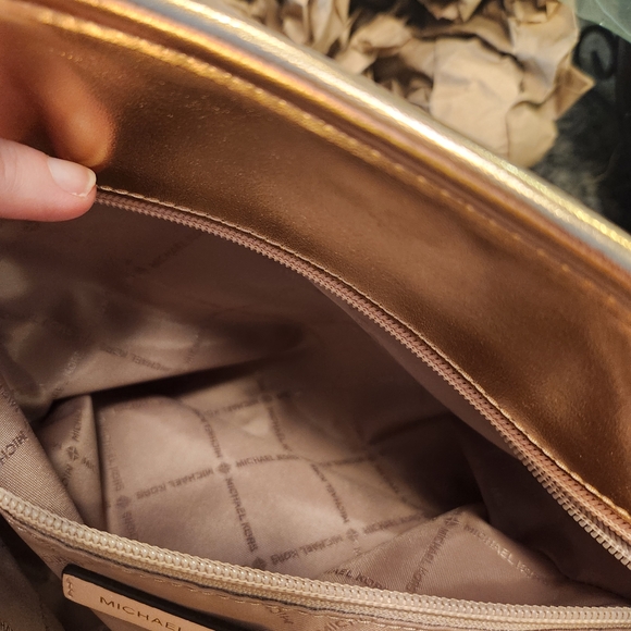 Michael Kors Jet Set Travel Small Metallic Logo Top-Zip Tote Bag in Rose Gold - Picture 11 of 14